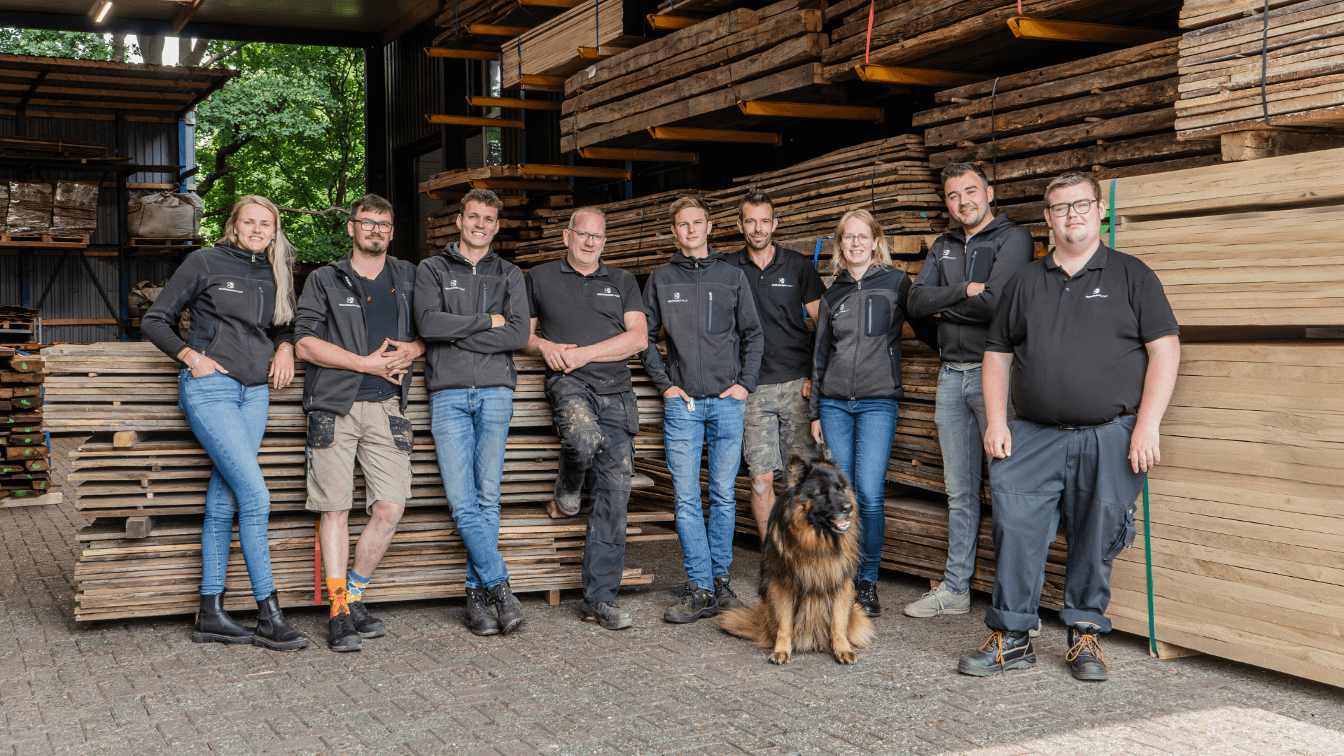 Het team van Historisch Hout, met onder andere de oprichter Rick de Witte